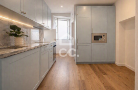18th‑Century Restored Townhouse Inside Évora’s Historic Walls