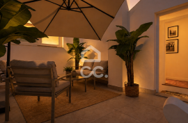 18th‑Century Restored Townhouse Inside Évora’s Historic Walls