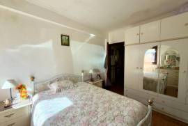 Apartamento T2 em Cascais com luz natural e excelentes acessos para remodelar