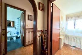 Apartamento T2 em Cascais com luz natural e excelentes acessos para remodelar