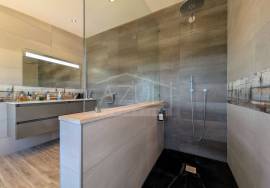 Renovated 4-Bed Quality Villa with Pool & Sea Views – Soalheira, Loulé Renovated 4-Bed Quality Villa with Pool & Sea Views – Soalheira, Loulé