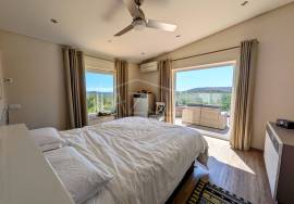 Renovated 4-Bed Quality Villa with Pool & Sea Views – Soalheira, Loulé Renovated 4-Bed Quality Villa with Pool & Sea Views – Soalheira, Loulé