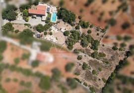Renovated 4-Bed Quality Villa with Pool & Sea Views – Soalheira, Loulé Renovated 4-Bed Quality Villa with Pool & Sea Views – Soalheira, Loulé