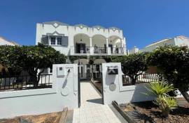 Immaculately Presented Luxury Villa with Pool and Gardens in Tavira Immaculately Presented Luxury Villa with Pool and Gardens in Tavira