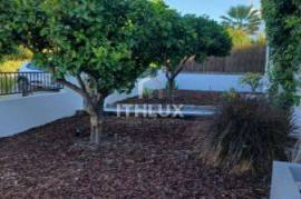Immaculately Presented Luxury Villa with Pool and Gardens in Tavira Immaculately Presented Luxury Villa with Pool and Gardens in Tavira