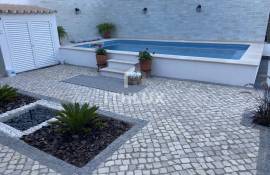 Immaculately Presented Luxury Villa with Pool and Gardens in Tavira Immaculately Presented Luxury Villa with Pool and Gardens in Tavira