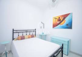 1 bedroom apartment, very central in family building 1 bedroom apartment, very central in family building