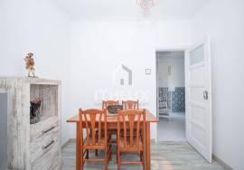 1 bedroom apartment, very central in family building 1 bedroom apartment, very central in family building