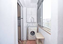 1 bedroom apartment, very central in family building 1 bedroom apartment, very central in family building