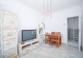 1 bedroom apartment, very central in family building 1 bedroom apartment, very central in family building