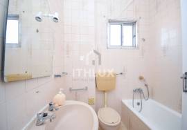1 bedroom apartment, very central in family building 1 bedroom apartment, very central in family building
