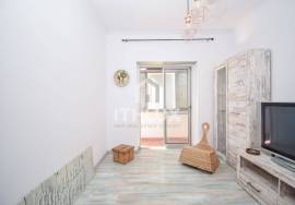 1 bedroom apartment, very central in family building 1 bedroom apartment, very central in family building