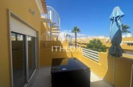 Beautifully Presented 2-Bedroom Apartment with Roof Terrace, Sea Views & Pool Beautifully Presented 2-Bedroom Apartment with Roof Terrace, Sea Views & Pool