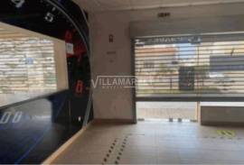 Set of 2 interconnected bank stores totaling 145 m2 located in Rossio to the South of the Tagus, Abrantes