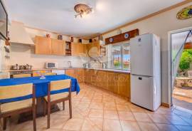 Detached 3 bedroom villa with garden in Moncarapacho, East Algarve