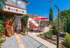 Detached 3 bedroom villa with garden in Moncarapacho, East Algarve