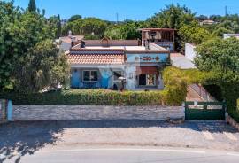 Detached 3 bedroom villa with garden in Moncarapacho, East Algarve