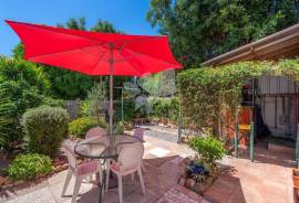 Detached 3 bedroom villa with garden in Moncarapacho, East Algarve