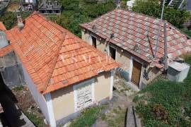 Charming and Versatile Property in Calheta Charming and Versatile Property in Calheta