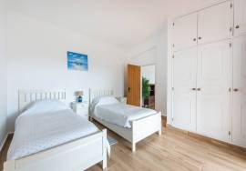 Frontline villa with sea views and private pool in Santo António Golf Resort