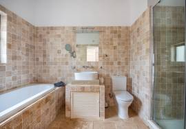 Frontline villa with sea views and private pool in Santo António Golf Resort