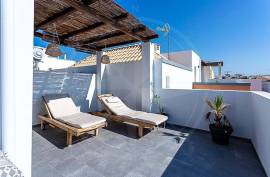 Exceptional 4 bed Villa with Private Pool & Sea-View Terrace in Tavira
