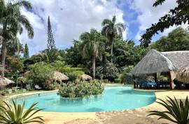 Quiet And Secluded Hotel Living