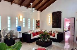 Quiet And Secluded Hotel Living