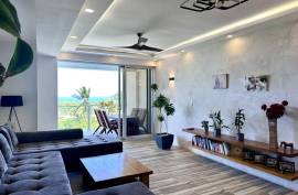 4-Bedroom Penthouse For A Surfer Family 4-Bedroom Penthouse For A Surfer Family