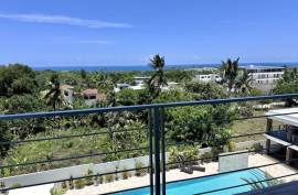 4-Bedroom Penthouse For A Surfer Family 4-Bedroom Penthouse For A Surfer Family