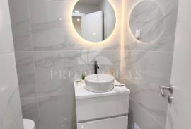 Renovated 3 Bedroom Apartment in Benfica Renovated 3 Bedroom Apartment in Benfica