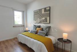 Renovated 3 Bedroom Apartment in Benfica Renovated 3 Bedroom Apartment in Benfica