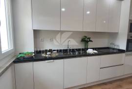 Renovated 3 Bedroom Apartment in Benfica Renovated 3 Bedroom Apartment in Benfica