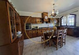 5 bedroom villa with sea view in Loulé