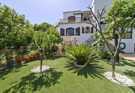 5 bedroom villa with sea view in Loulé