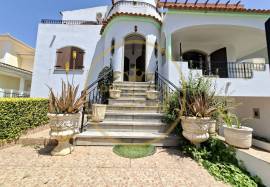 5 bedroom villa with sea view in Loulé