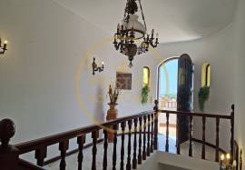 5 bedroom villa with sea view in Loulé