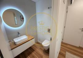 Rentals per year, new apartment with sea view and pool in the center of Loulé