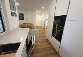 Rentals per year, new apartment with sea view and pool in the center of Loulé