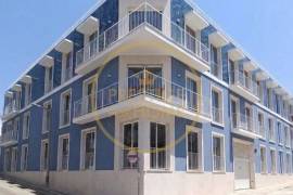 Rentals per year, new apartment with sea view and pool in the center of Loulé