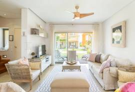 Tavira – Semi-detached 3-bedroom villa with ocean view roof terrace, private garage and garden Tavira – Semi-detached 3-bedroom villa with ocean view roof terrace, private garage and garden