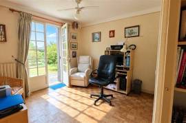 For Sale Family Home (6 bed) in St Martin L'Ars - 86
