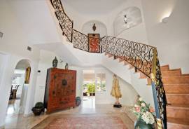 listing listing