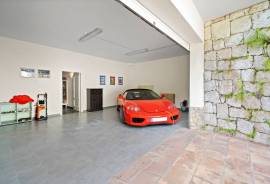 listing listing