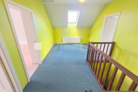 Detached house for rent in Riga district, 210.00m2