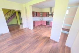 Detached house for rent in Riga district, 210.00m2