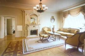 Apartment for rent in Riga, 598.00m2