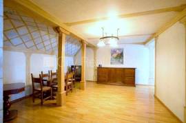 Apartment for rent in Riga, 598.00m2