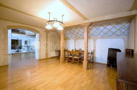Apartment for rent in Riga, 598.00m2