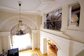 Apartment for rent in Riga, 598.00m2